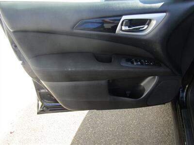 2017 Nissan Pathfinder SV - Photo 9 - Haddon Twp, NJ 08107