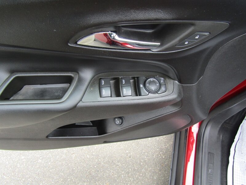 2024 Chevrolet Equinox LT.DR.ASST PKG,PANOROOF,CONV PKG,SILVER CERTIFIED - Photo 12 - Haddon Twp, NJ 08107