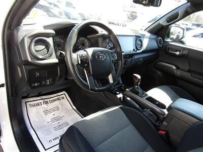 2021 Toyota Tacoma 4X4 V6 SR TRD OFF-ROAD ,TECH PKG ,SILVER CERTIFIED   - Photo 17 - Haddon Twp, NJ 08107