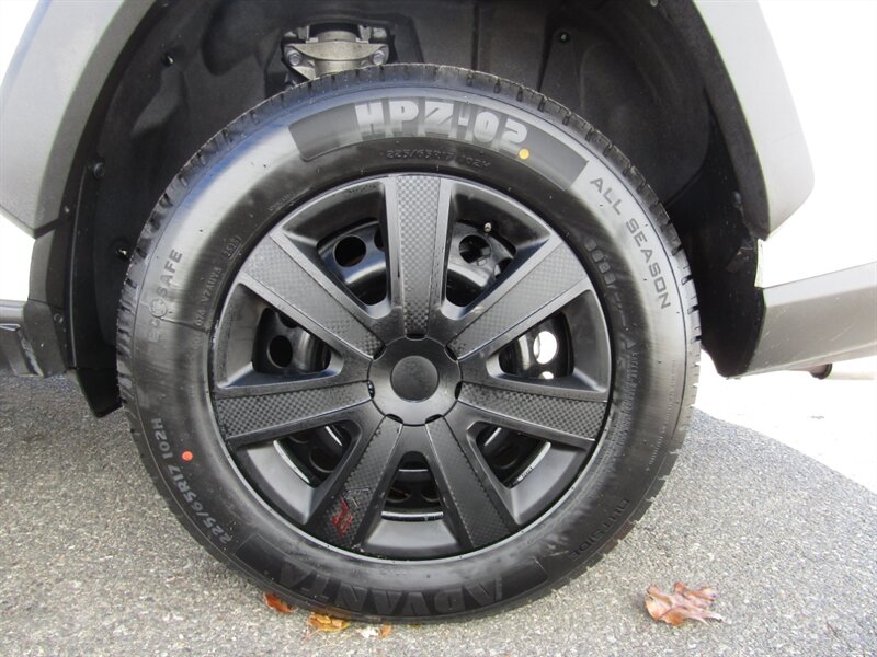 2019 Toyota RAV4 LE AWD,CONV PKG,PWR PKG RVC,SILVER CERTIFIED - Photo 38 - Haddon Twp, NJ 08107