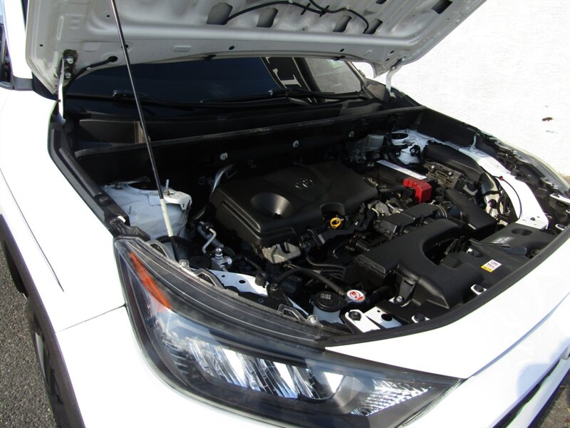 2019 Toyota RAV4 LE AWD,CONV PKG,PWR PKG RVC,SILVER CERTIFIED - Photo 41 - Haddon Twp, NJ 08107