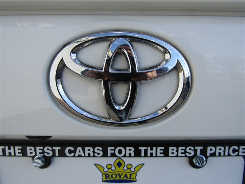 2019 Toyota RAV4 LE AWD,CONV PKG,PWR PKG RVC,SILVER CERTIFIED - Photo 11 - Haddon Twp, NJ 08107