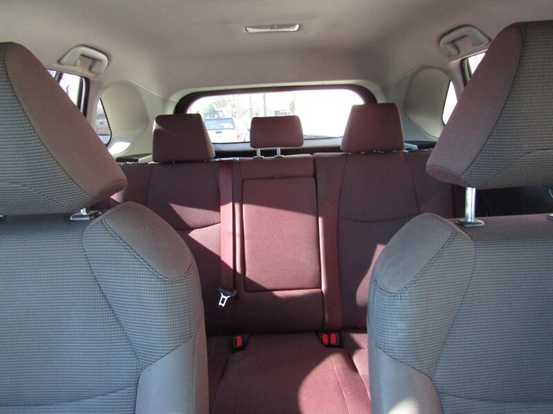 2019 Toyota RAV4 LE AWD,CONV PKG,PWR PKG RVC,SILVER CERTIFIED - Photo 36 - Haddon Twp, NJ 08107