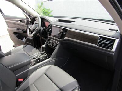 2023 Volkswagen Atlas AWD, PREM PKG,TECH PKG,RVC,SILVER CERTIFIED   - Photo 48 - Haddon Twp, NJ 08107