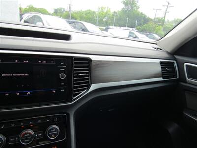 2023 Volkswagen Atlas AWD, PREM PKG,TECH PKG,RVC,SILVER CERTIFIED   - Photo 60 - Haddon Twp, NJ 08107