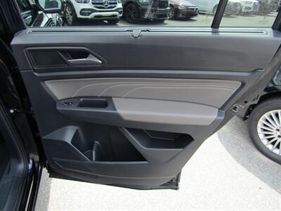 2023 Volkswagen Atlas AWD, PREM PKG,TECH PKG,RVC,SILVER CERTIFIED   - Photo 46 - Haddon Twp, NJ 08107