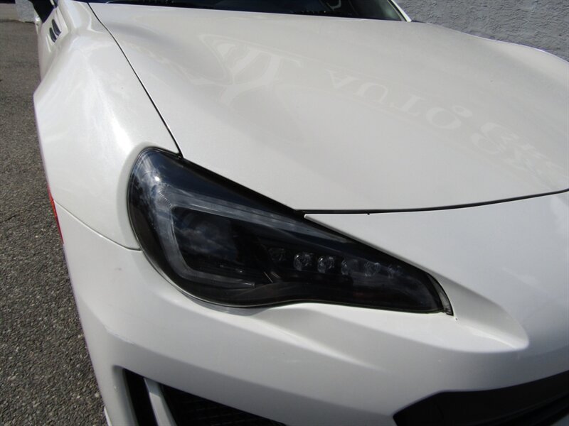 2018 Subaru BRZ photo 3