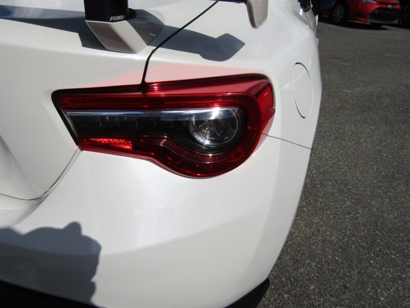 2018 Subaru BRZ photo 18