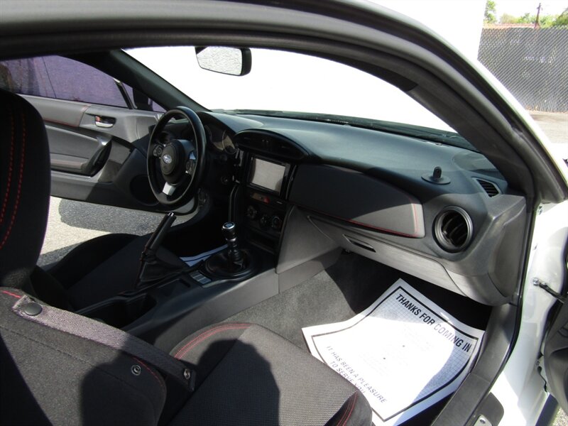 2018 Subaru BRZ photo 31