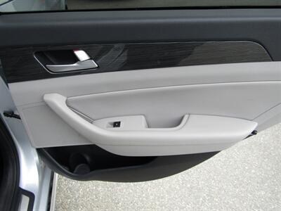 2019 Hyundai SONATA Hybrid LIMITED,NAV,PANO,TECH PKG,SILVER CERTIFIED   - Photo 20 - Haddon Twp, NJ 08107