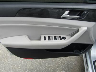 2019 Hyundai SONATA Hybrid LIMITED,NAV,PANO,TECH PKG,SILVER CERTIFIED   - Photo 11 - Haddon Twp, NJ 08107