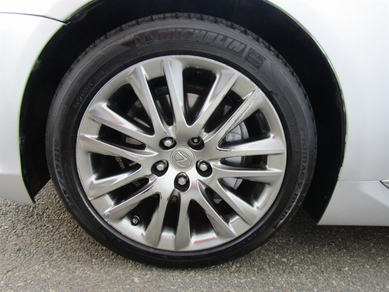 2013 Lexus LS NAV,COMFORT PKG,ALL WEATHER PKG,SILVER CERTIFIED - Photo 37 - Haddon Twp, NJ 08107
