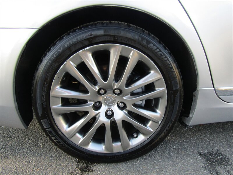 2013 Lexus LS NAV,COMFORT PKG,ALL WEATHER PKG,SILVER CERTIFIED - Photo 35 - Haddon Twp, NJ 08107