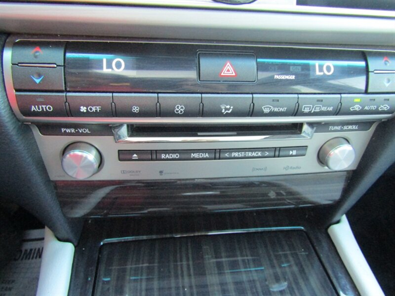 2013 Lexus LS NAV,COMFORT PKG,ALL WEATHER PKG,SILVER CERTIFIED - Photo 32 - Haddon Twp, NJ 08107