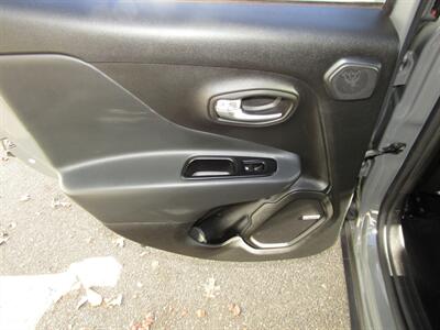 2021 Jeep Renegade LIMITED,AWD,NAV,TECH PKG,SILVER CERTIFIED   - Photo 16 - Haddon Twp, NJ 08107
