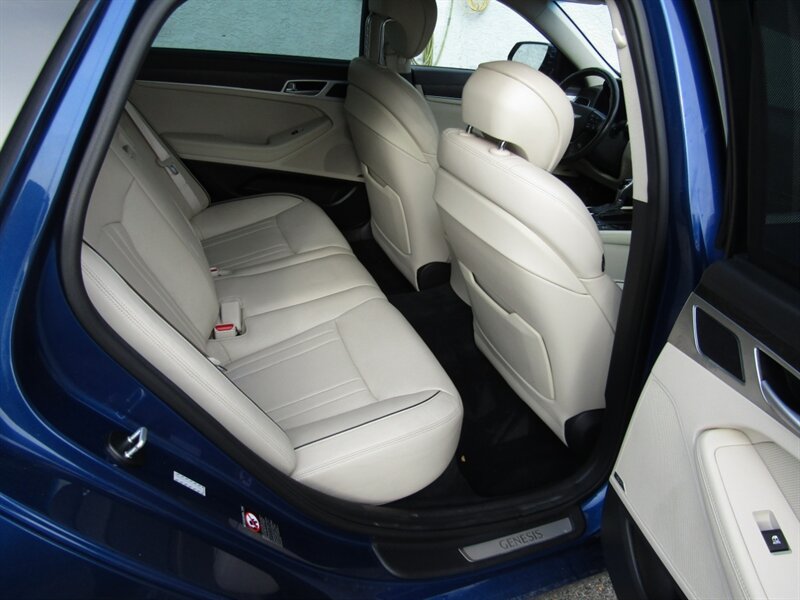 2015 Hyundai Genesis AWD,ULTIMATE SIGNATURE TECH PKG,,SILVER CERTIFIED - Photo 21 - Haddon Twp, NJ 08107