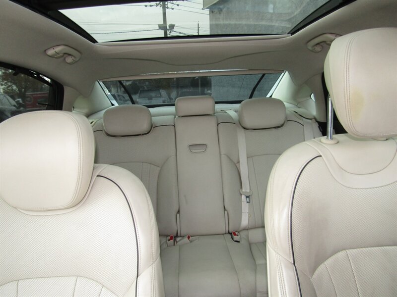 2015 Hyundai Genesis AWD,ULTIMATE SIGNATURE TECH PKG,,SILVER CERTIFIED - Photo 39 - Haddon Twp, NJ 08107