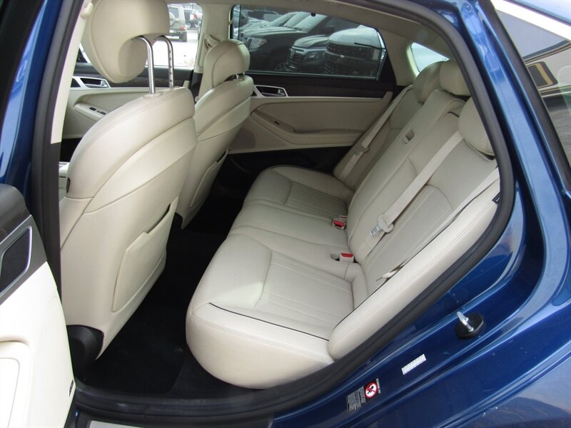 2015 Hyundai Genesis AWD,ULTIMATE SIGNATURE TECH PKG,,SILVER CERTIFIED - Photo 18 - Haddon Twp, NJ 08107