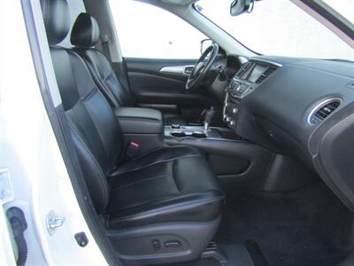 2020 Nissan Pathfinder AWD,NAV,DR.ASST PKG,TECH PKG,RVC,SILVER CERTIFIED - Photo 20 - Haddon Twp, NJ 08107