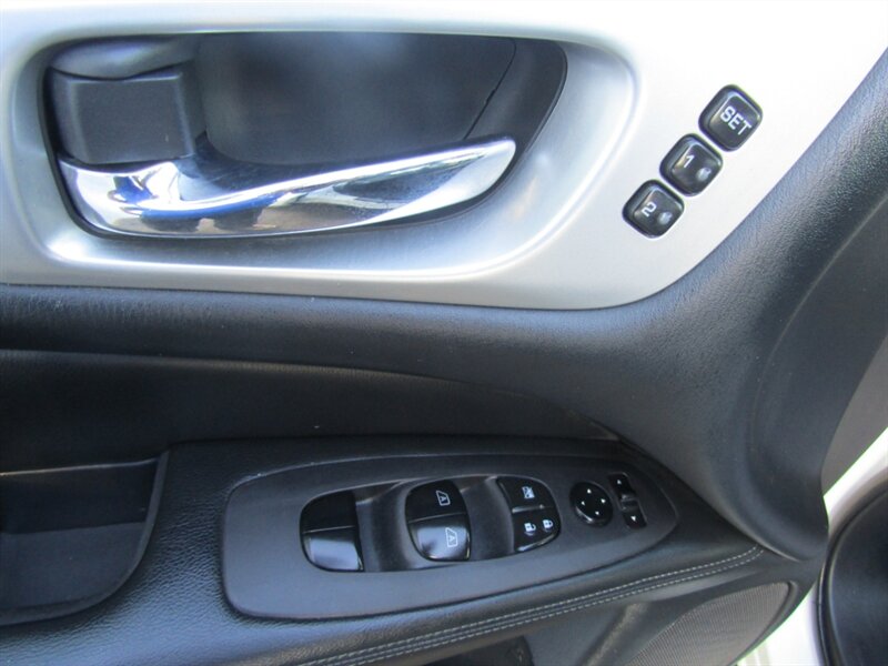 2020 Nissan Pathfinder AWD,NAV,DR.ASST PKG,TECH PKG,RVC,SILVER CERTIFIED - Photo 10 - Haddon Twp, NJ 08107