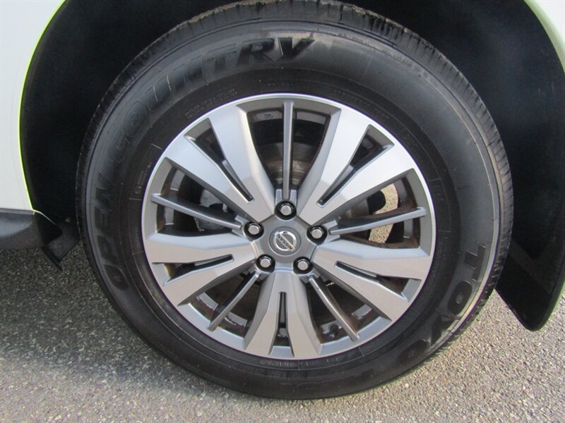 2020 Nissan Pathfinder AWD,NAV,DR.ASST PKG,TECH PKG,RVC,SILVER CERTIFIED - Photo 36 - Haddon Twp, NJ 08107