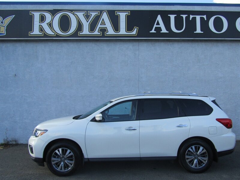 2020 Nissan Pathfinder AWD,NAV,DR.ASST PKG,TECH PKG,RVC,SILVER CERTIFIED - Photo 4 - Haddon Twp, NJ 08107