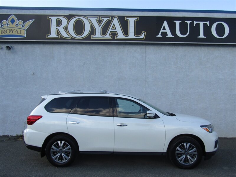2020 Nissan Pathfinder AWD,NAV,DR.ASST PKG,TECH PKG,RVC,SILVER CERTIFIED - Photo 2 - Haddon Twp, NJ 08107