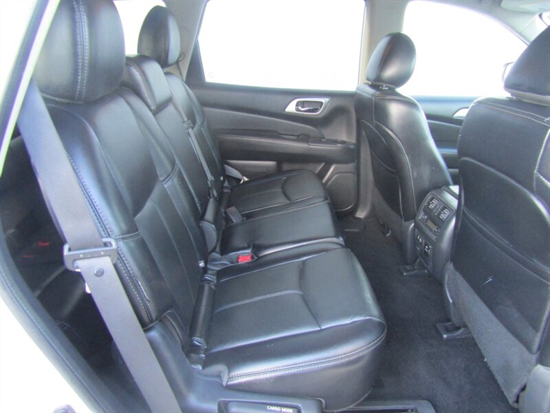 2020 Nissan Pathfinder AWD,NAV,DR.ASST PKG,TECH PKG,RVC,SILVER CERTIFIED - Photo 18 - Haddon Twp, NJ 08107