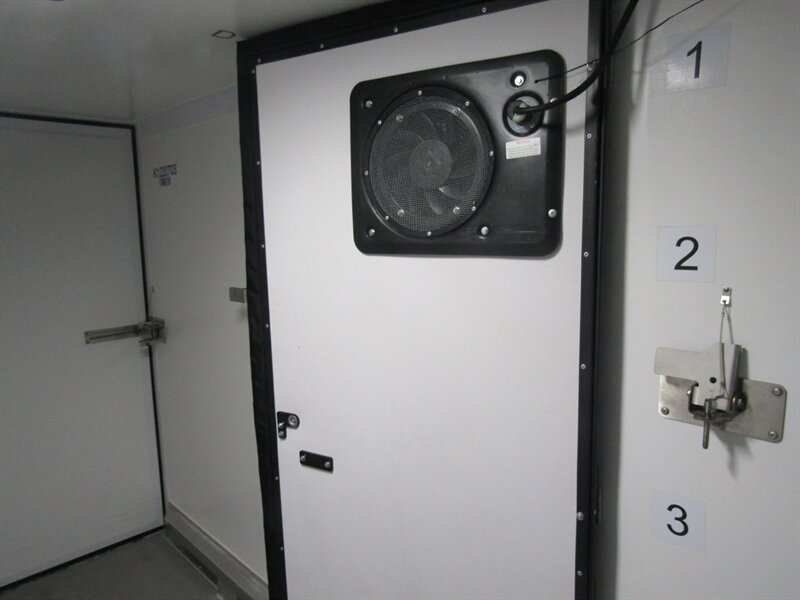 2023 Ford E-Series REFRIGERATED/FREEZER BOX – THERMO KING V320 ELECTRIC STANDBY - Photo 18 - Haddon Twp, NJ 08107