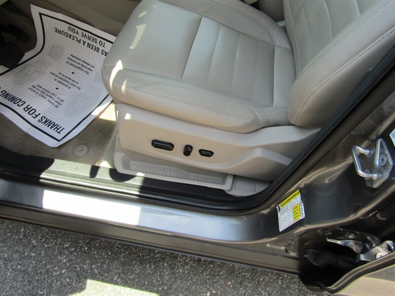2014 Ford Escape AWD,NAV,PREM PKG,COMFORT PKG,SILVER CERTIFIED - Photo 34 - Haddon Twp, NJ 08107