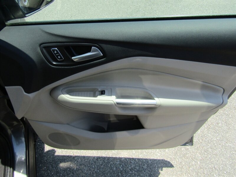 2014 Ford Escape AWD,NAV,PREM PKG,COMFORT PKG,SILVER CERTIFIED - Photo 51 - Haddon Twp, NJ 08107