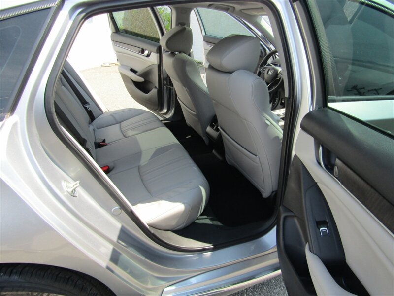 2018 Honda Accord EXL,PREM,NAV,TECH PKG,DR.ASST PKG,SILVER CERTIFIED - Photo 40 - Haddon Twp, NJ 08107