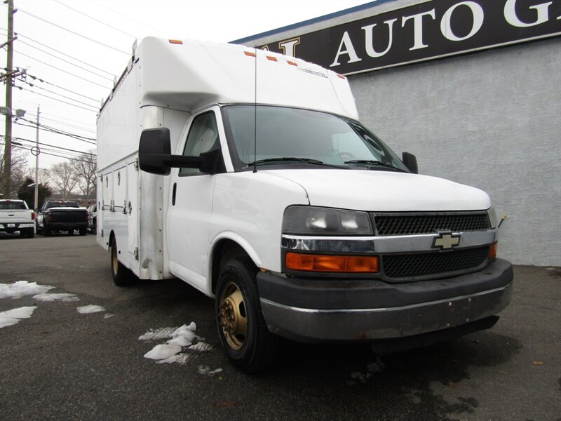 2012 Chevrolet Express 3500 ,HEAVY DUTY,UTILTY BODY,SILVER CERTIFIED   - Photo 1 - Haddon Twp, NJ 08107