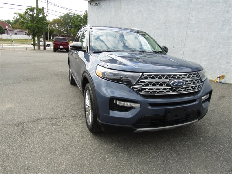 2021 Ford Explorer Hybrid Limited photo 17