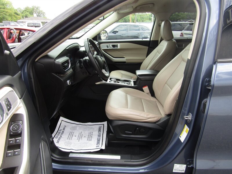 2021 Ford Explorer Hybrid Limited photo 32