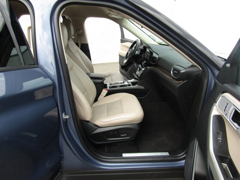 2021 Ford Explorer Hybrid Limited photo 39