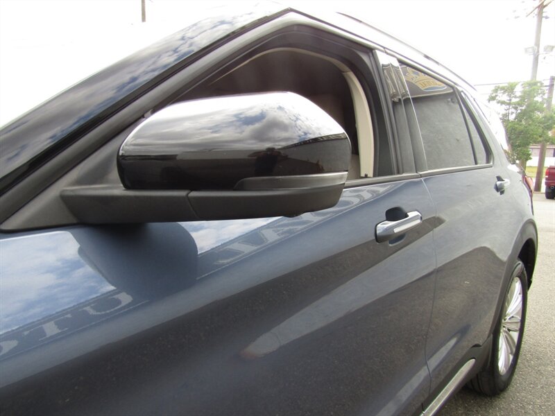 2021 Ford Explorer Hybrid Limited photo 19