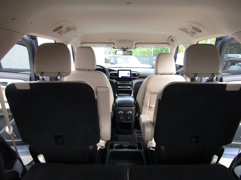 2021 Ford Explorer Hybrid Limited photo 46