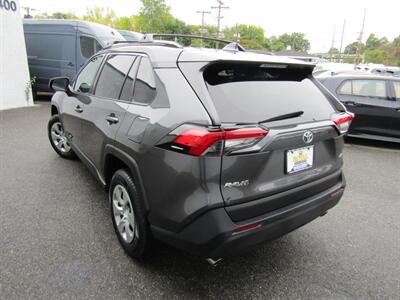 2021 Toyota RAV4 LE   - Photo 5 - Haddon Twp, NJ 08107