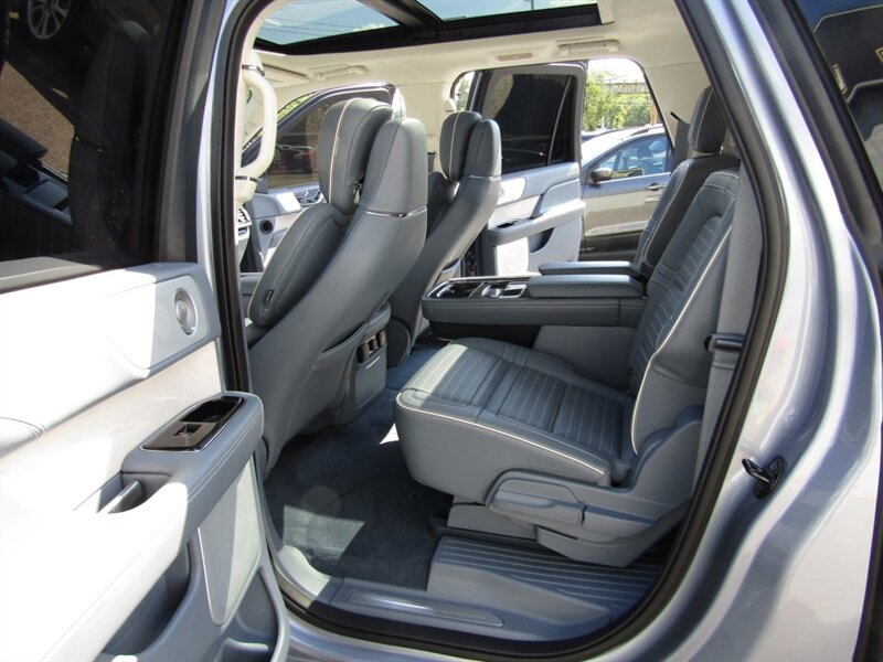 2024 Lincoln Navigator L BLACK LABEL AWD,DR ASST,TECH PKG,SILVER CERTIFIED - Photo 41 - Haddon Twp, NJ 08107