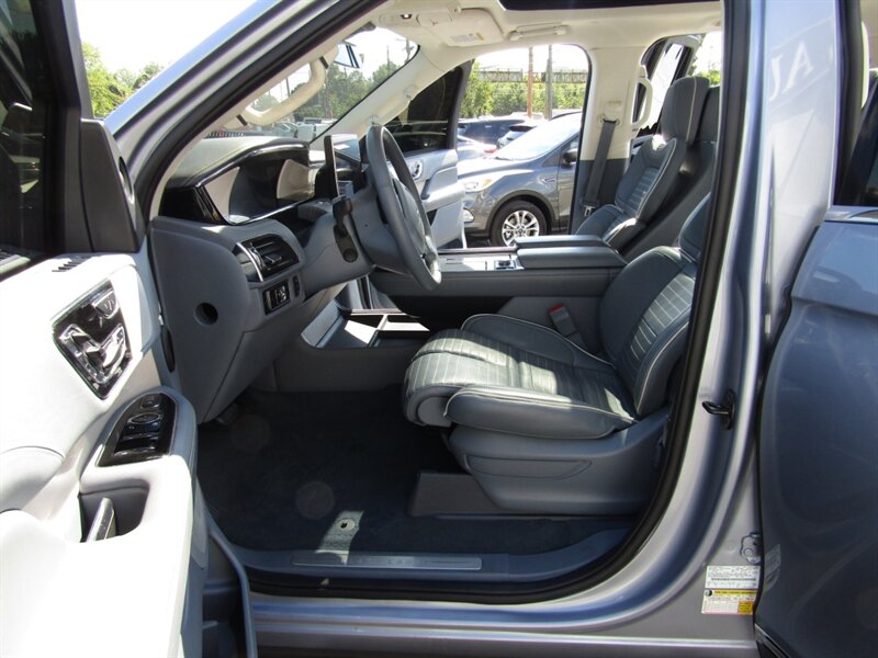 2024 Lincoln Navigator L BLACK LABEL AWD,DR ASST,TECH PKG,SILVER CERTIFIED - Photo 38 - Haddon Twp, NJ 08107