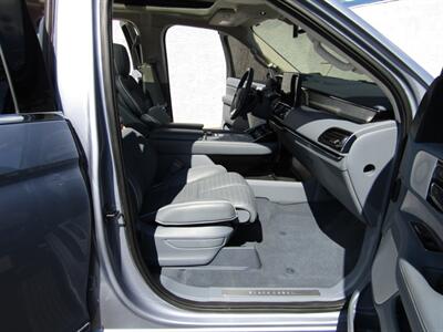 2024 Lincoln Navigator L BLACK LABEL AWD,DR ASST,TECH PKG,SILVER CERTIFIED   - Photo 51 - Haddon Twp, NJ 08107