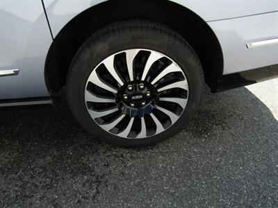 2024 Lincoln Navigator L BLACK LABEL AWD,DR ASST,TECH PKG,SILVER CERTIFIED   - Photo 15 - Haddon Twp, NJ 08107