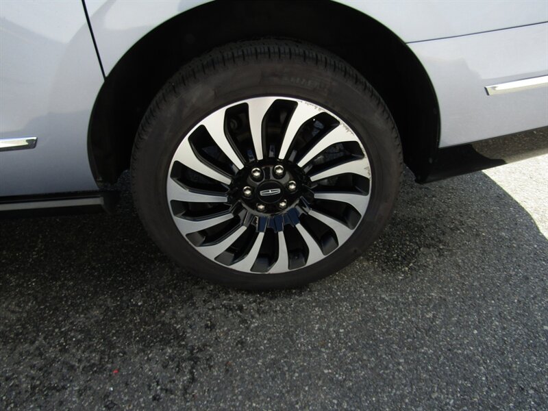 2024 Lincoln Navigator L BLACK LABEL AWD,DR ASST,TECH PKG,SILVER CERTIFIED - Photo 15 - Haddon Twp, NJ 08107