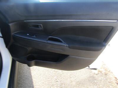 2015 Mitsubishi Outlander Sport ES   - Photo 17 - Haddon Twp, NJ 08107