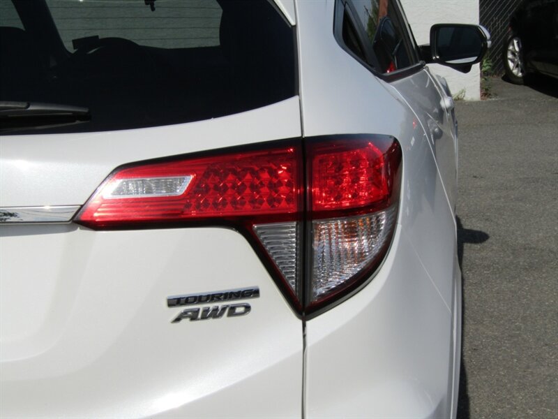 2019 Honda HR-V Touring - Photo 10 - Haddon Twp, NJ 08107