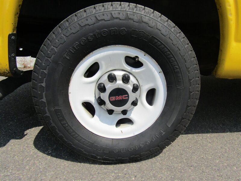 2022 GMC Savana 2500 HD,CONV PKG,RVC,SILVER CERTIFIED - Photo 29 - Haddon Twp, NJ 08107