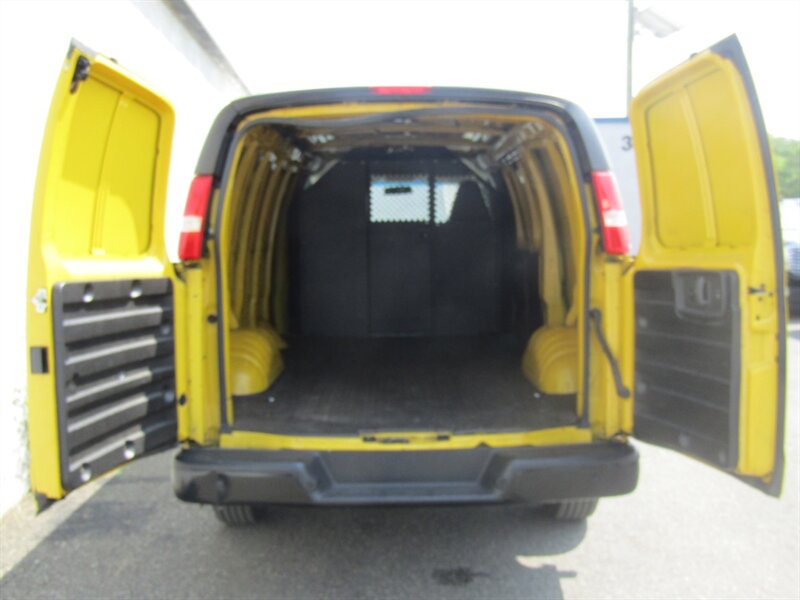 2022 GMC Savana 2500 HD,CONV PKG,RVC,SILVER CERTIFIED - Photo 9 - Haddon Twp, NJ 08107