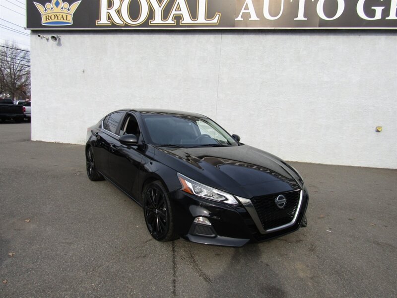 2019 Nissan Altima SR,CONV PKG,RVC,PWR PKG,SILVER CERTIFIED  