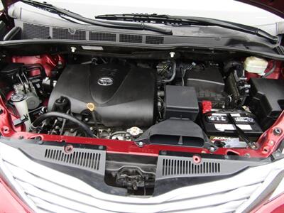 2017 Toyota Sienna XLE,NAV,LEATHER,TECH PKG,RVC,SILVER CERTIFIED   - Photo 48 - Haddon Twp, NJ 08107